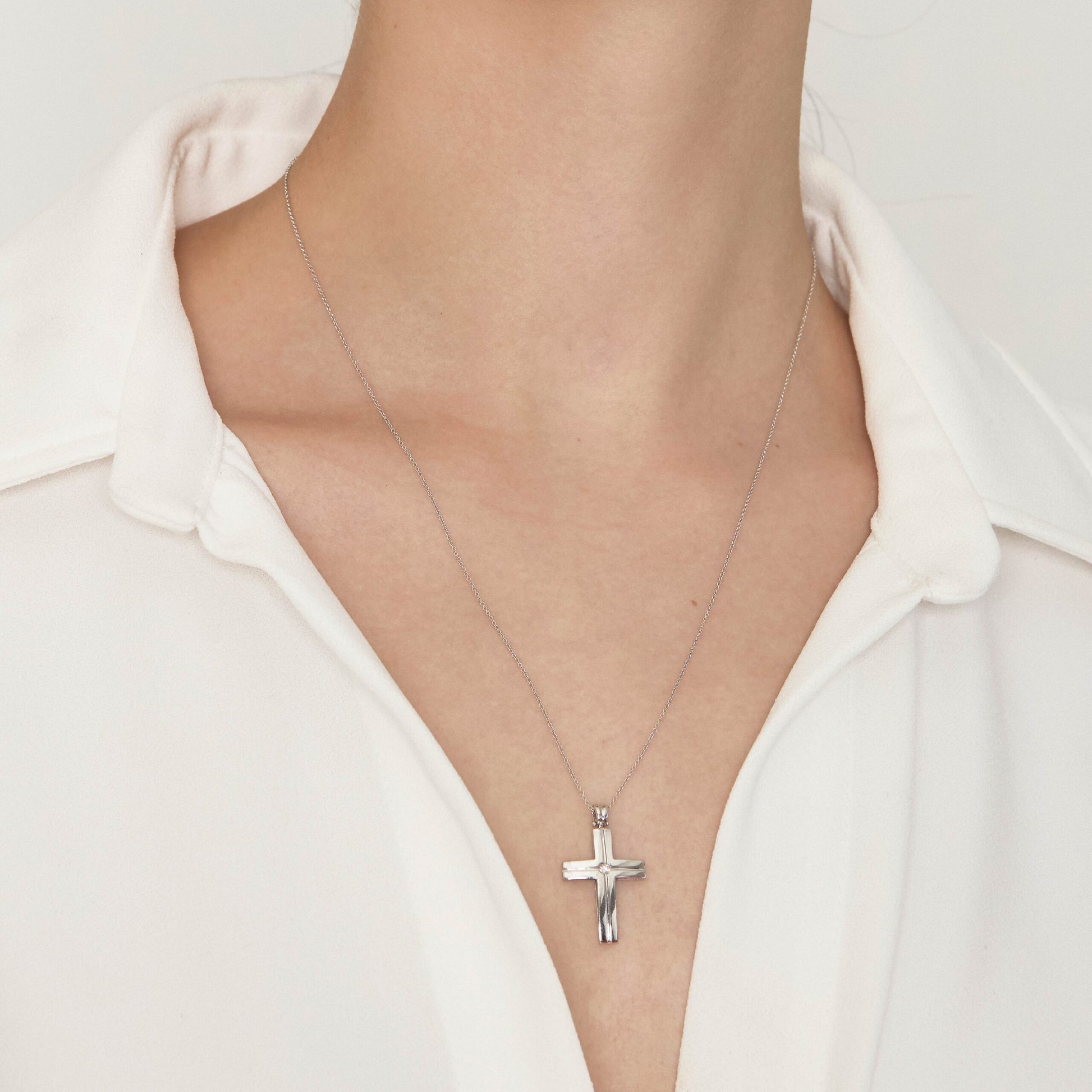 Diamonds | Pendente a croce in oro e diamanti