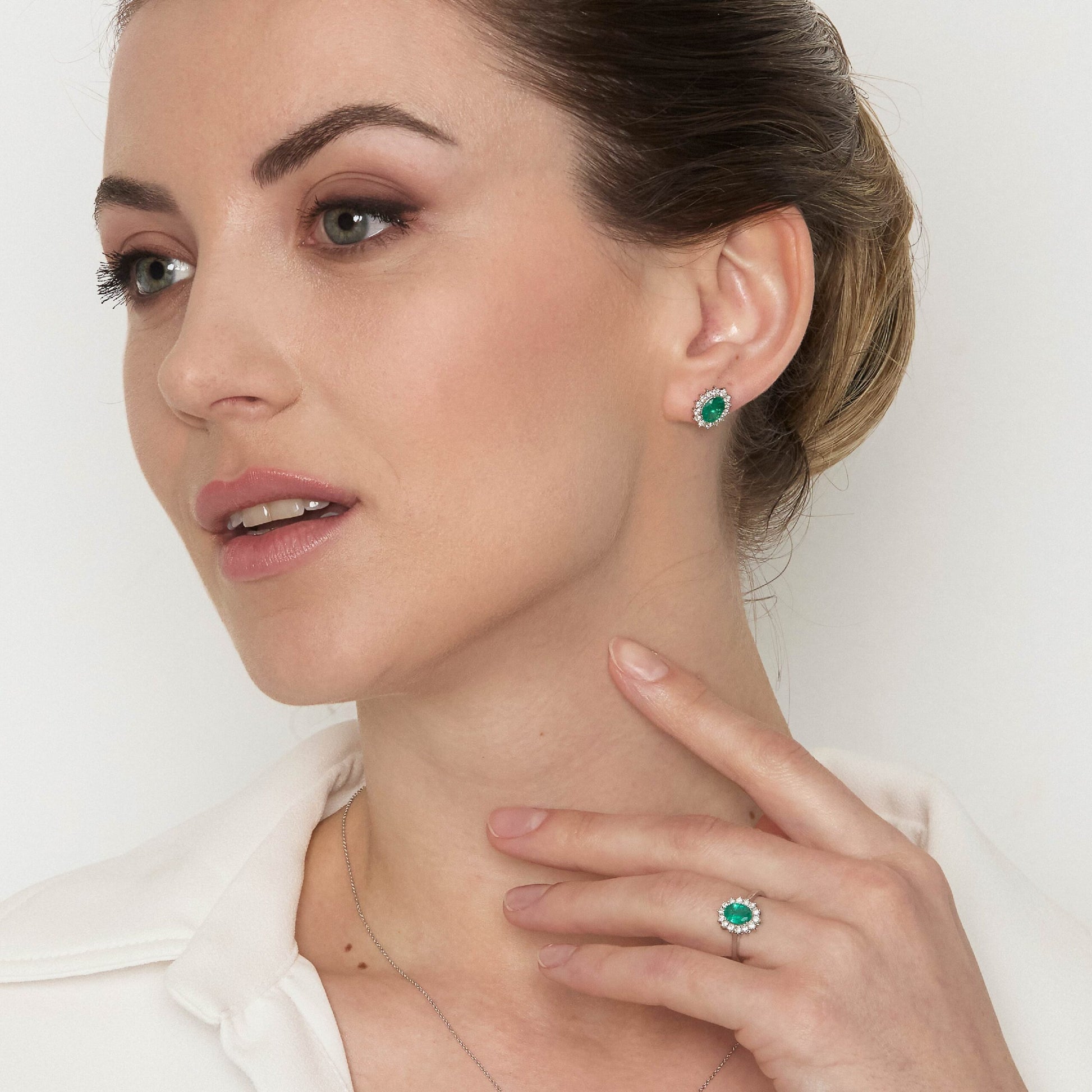 Diamonds | Orecchini in oro, diamanti e smeraldi