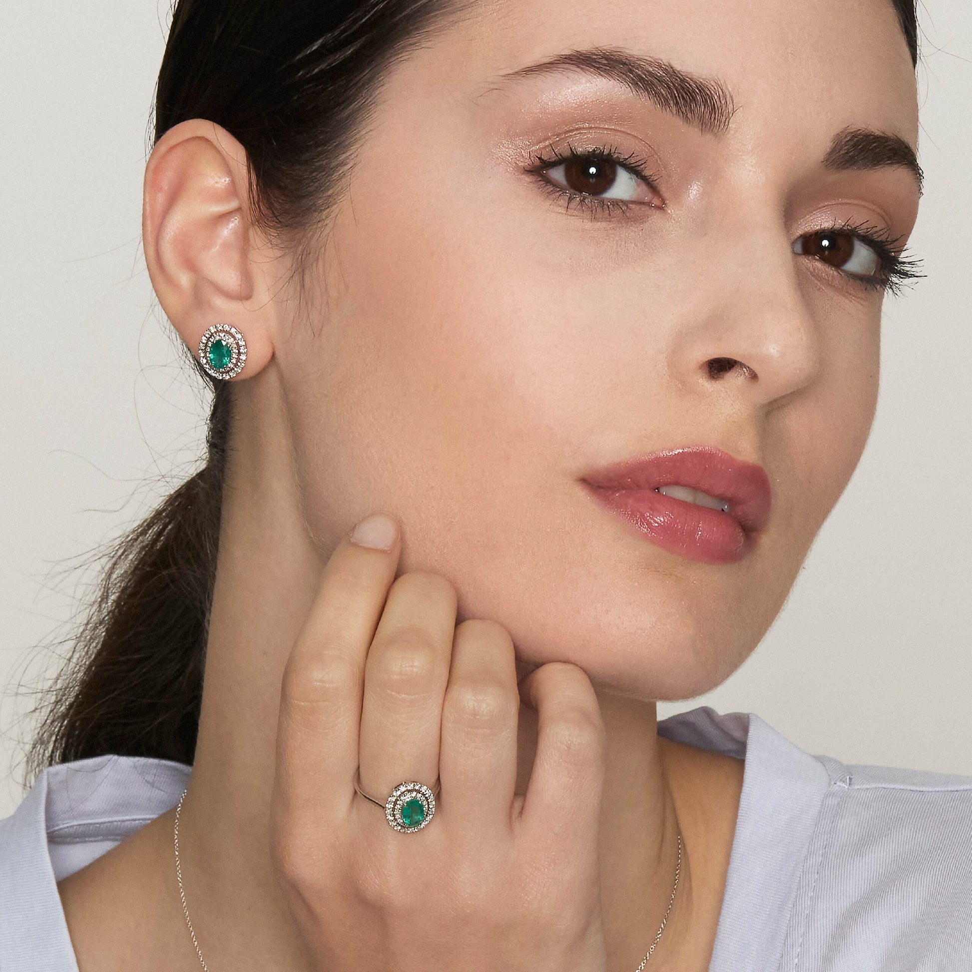 Diamonds | Orecchini in oro, diamanti e smeraldi