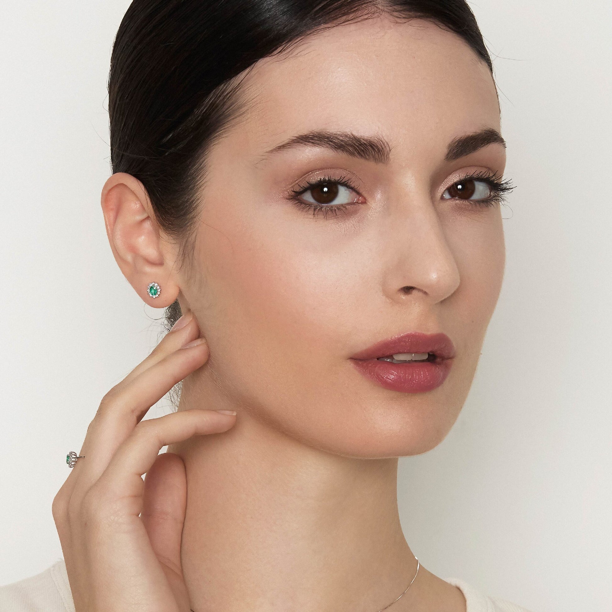 Diamonds | Orecchini in oro, diamanti e smeraldi