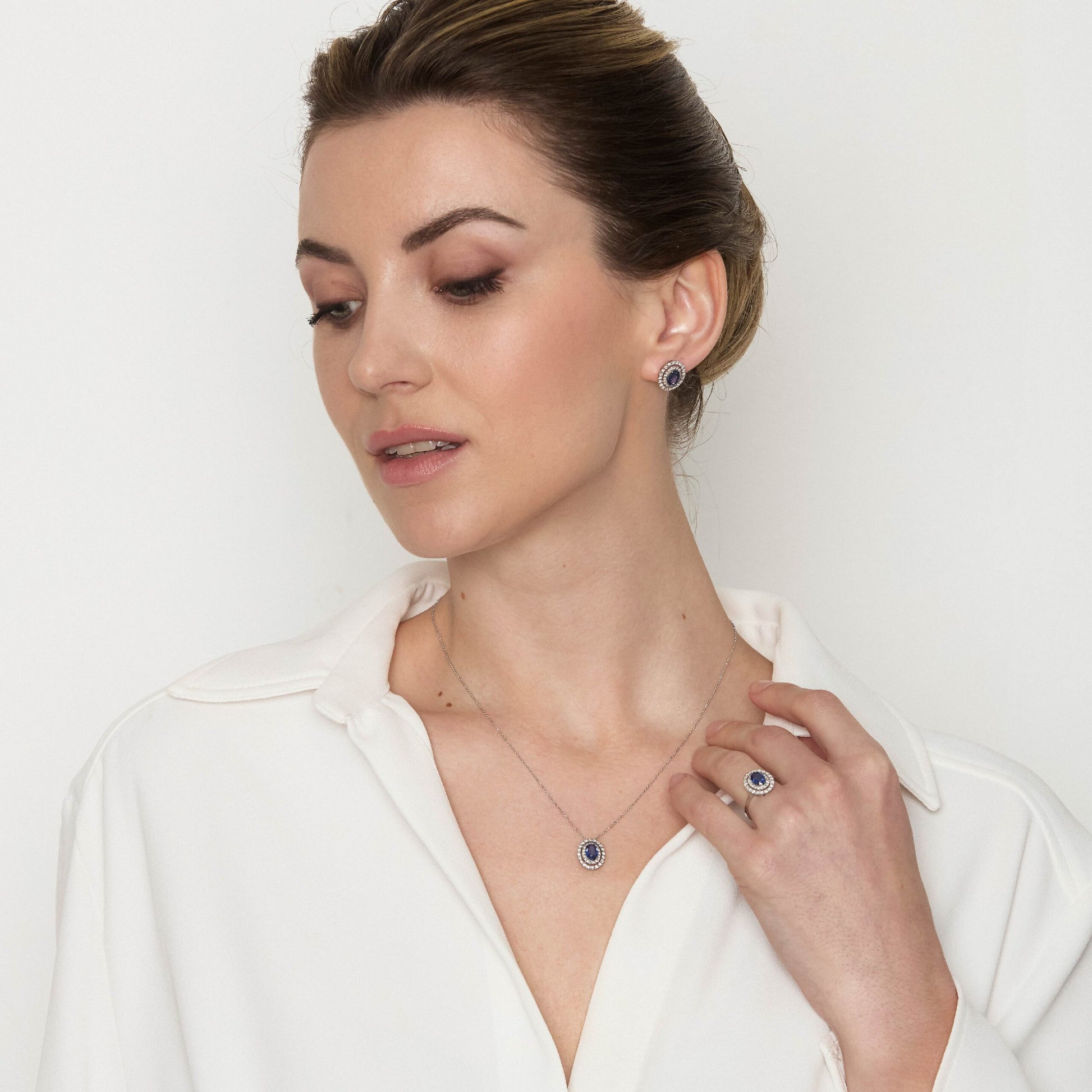 Diamonds | Anello in oro, diamanti e zaffiro blu