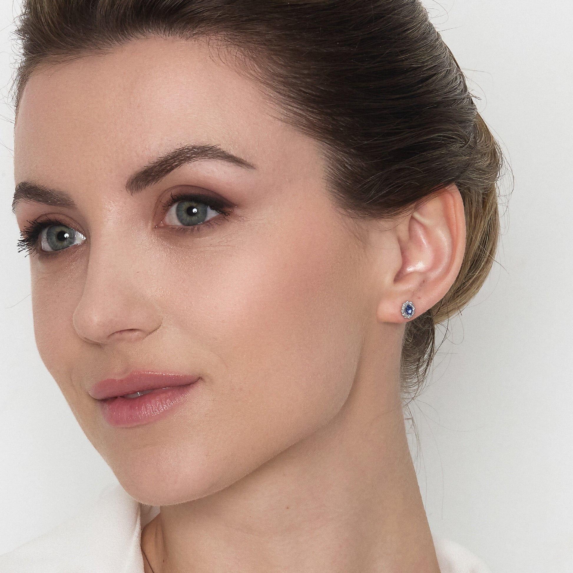 Diamonds | Orecchini in oro, diamanti e zaffiri blu