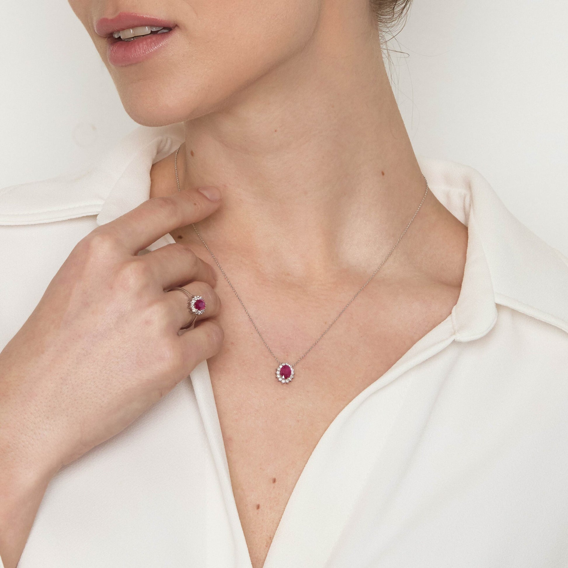 Diamonds | Pendente in oro, diamanti e rubino