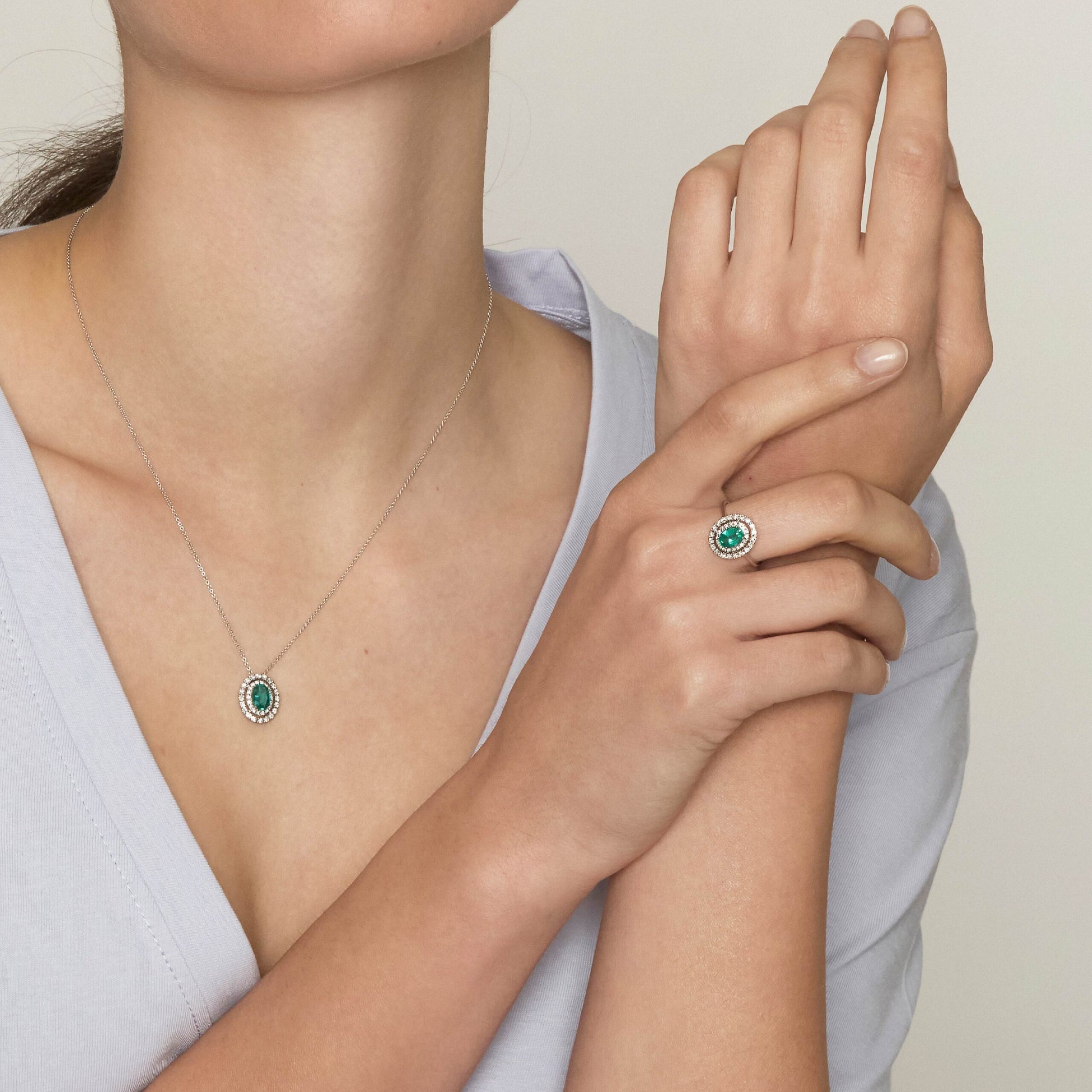 Diamonds | Anello in oro, diamanti e smeraldo