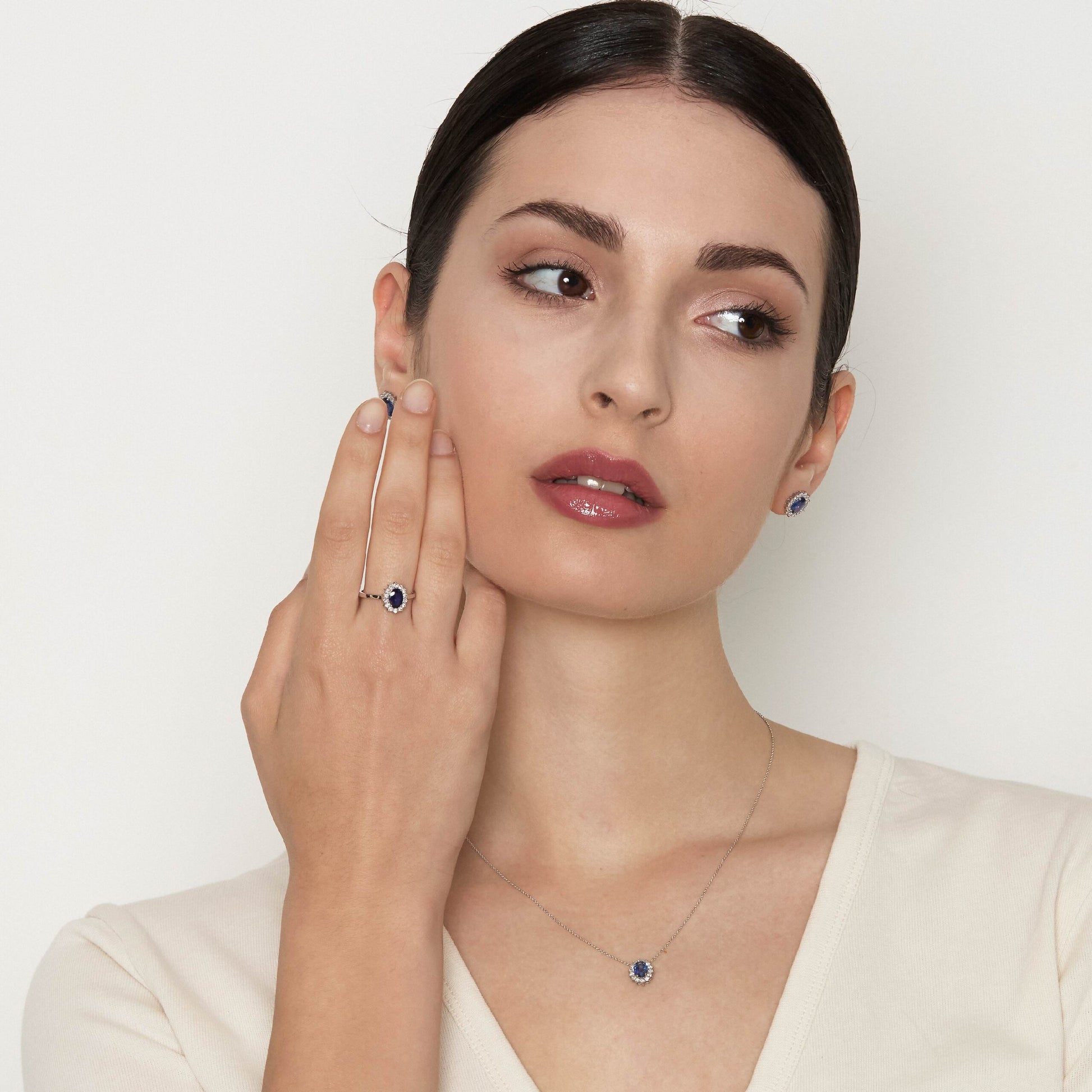 Diamonds | Anello in oro, diamanti e zaffiro blu