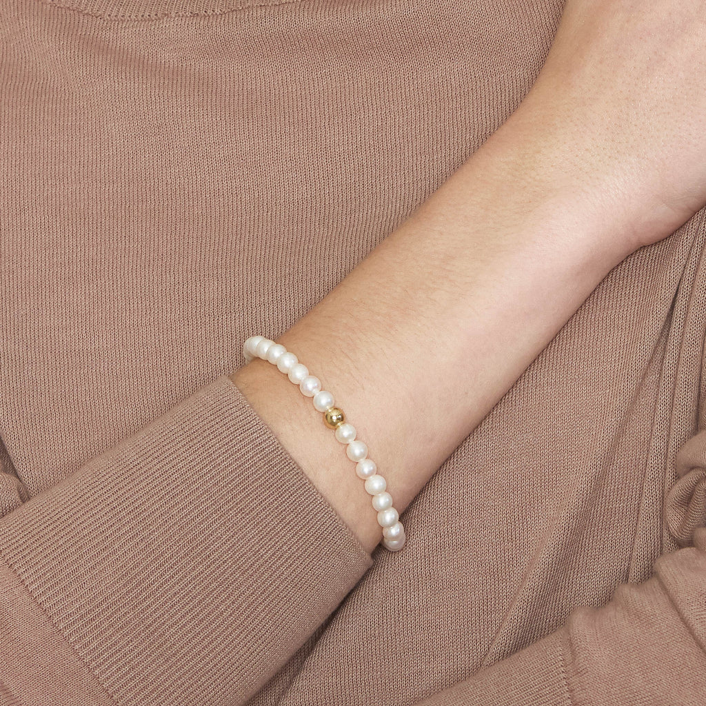 Lune Young | Gold and Pearl Bracelet
