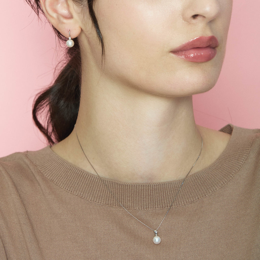 Classic | Orecchini in oro, perle e diamanti