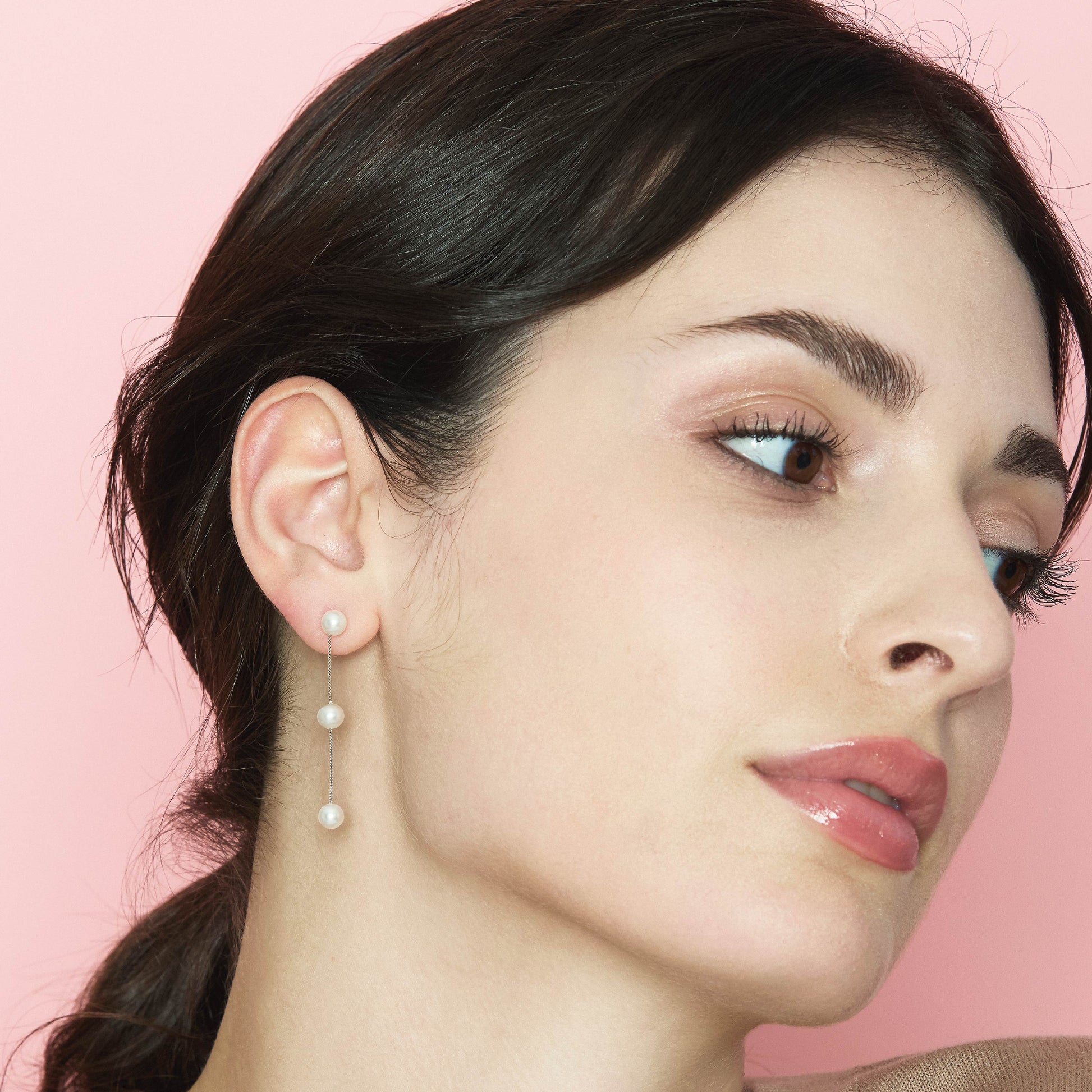 Aurum | Single gold and pearl earring 