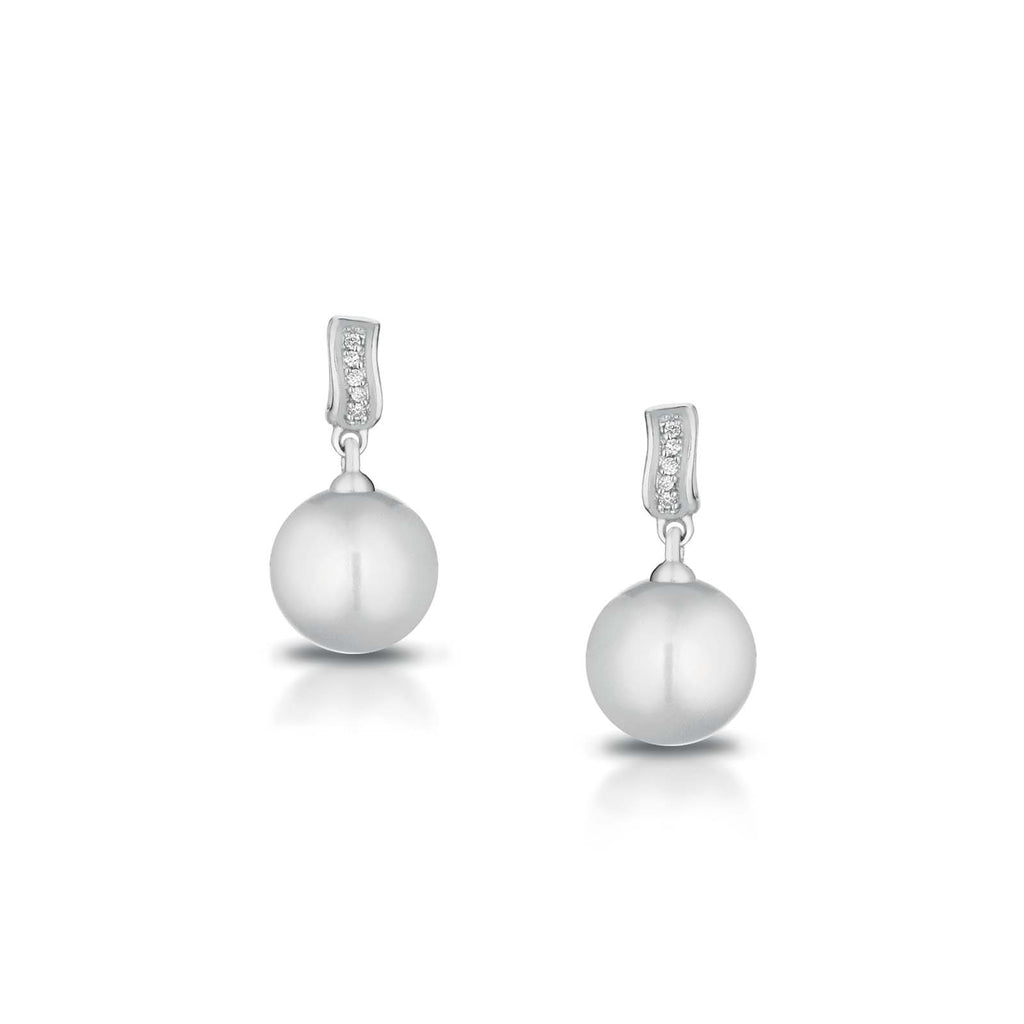 Orecchini in oro bianco 18kt, perle coltivate d'acqua dolce e diamanti