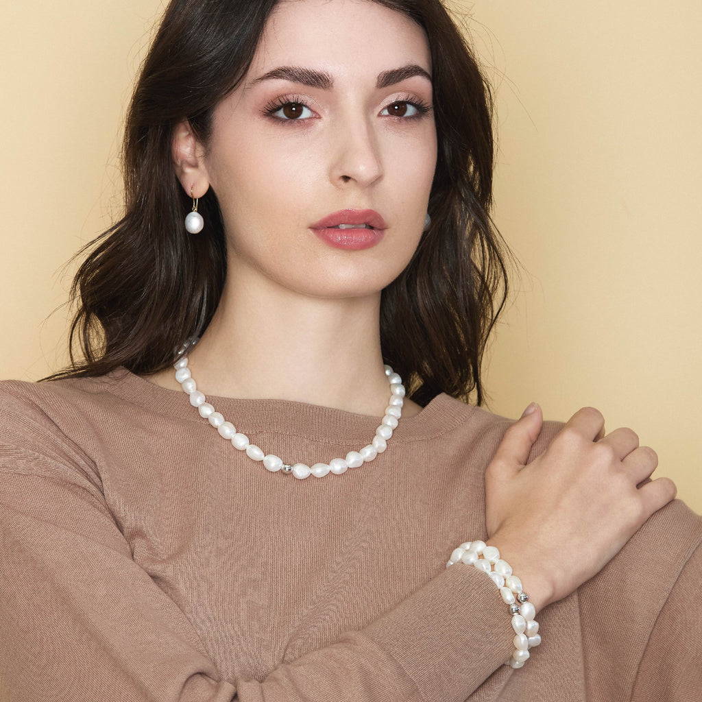 Collana con croce di perle d'acqua dolce barocche - Catena in acciaio al titanio l Perla a croce l Perla d'acqua dolce l Regalo per lei - Italia Collana con croce di perle d'acqua dolce barocche - Catena in acciaio al titanio l Perla a croce l Perla d'acqua dolce l Regalo per lei - Italia