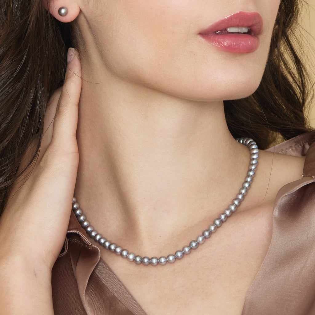 Lune Young | Gold and Pearl Necklace