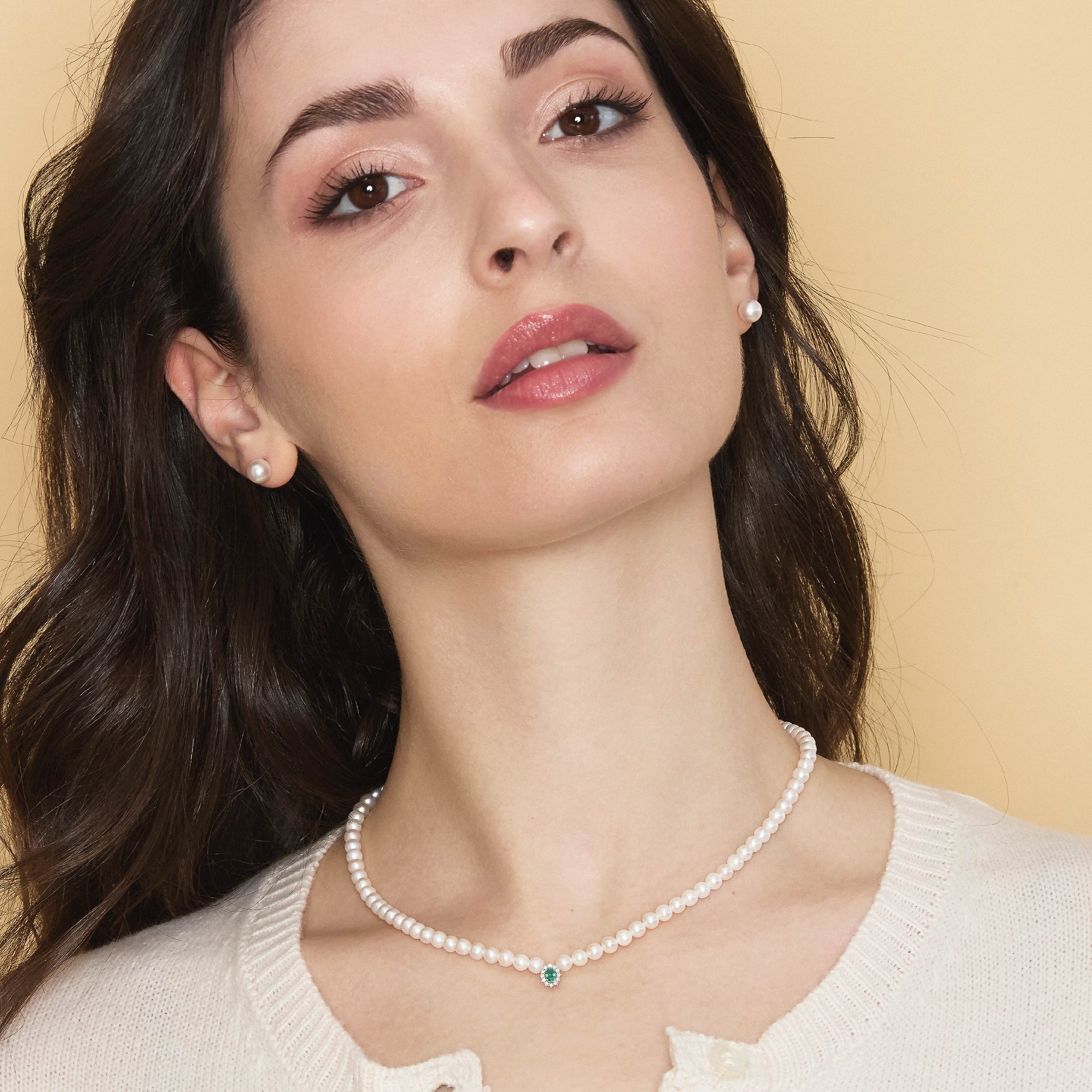 Ninfea | Collana con perle in oro, smeraldo e diamanti