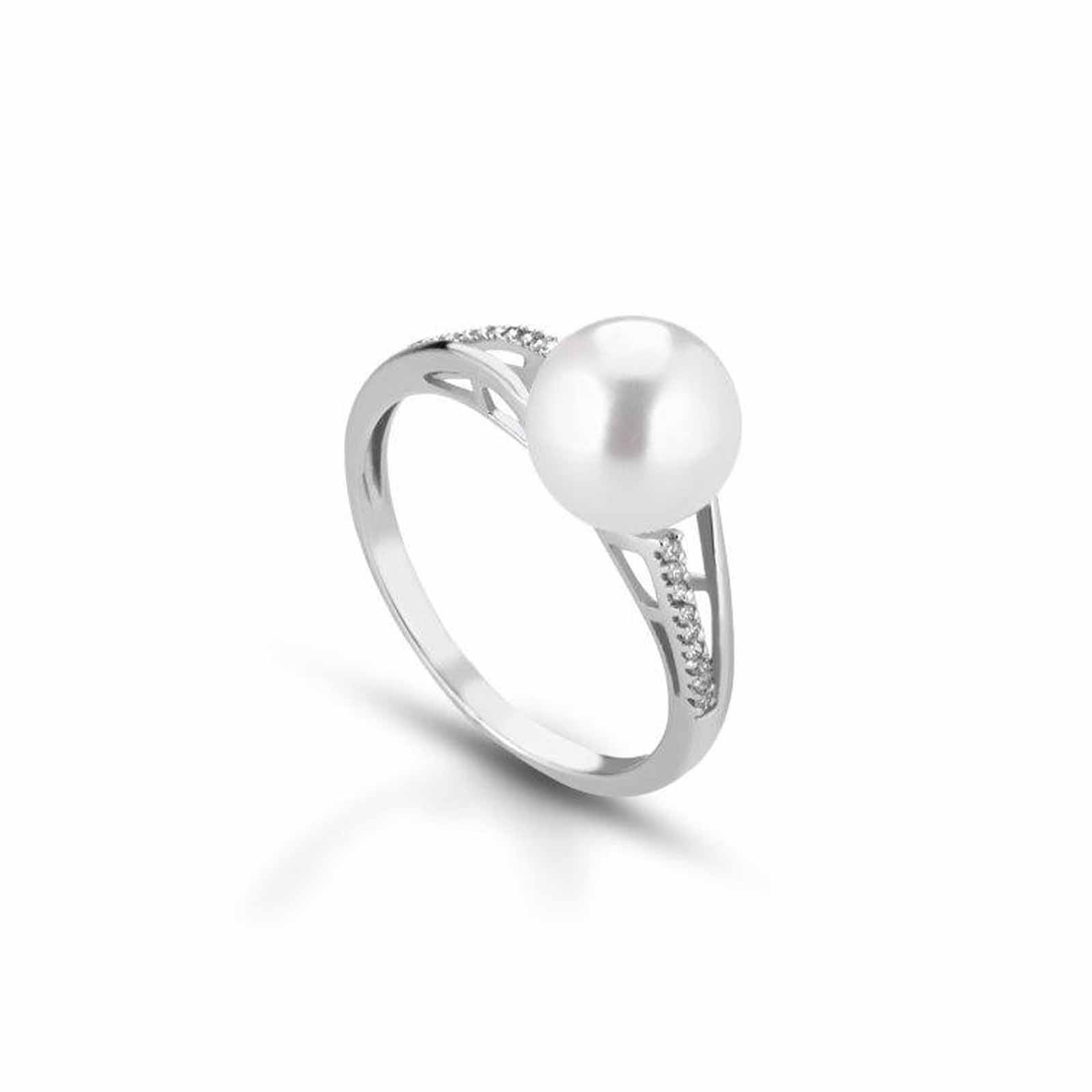 Set | Anello in oro bianco, perla e diamanti